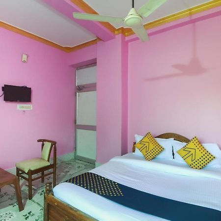 Spot On 65043 Hotel Kalinga Palace Kendrapara Екстер'єр фото