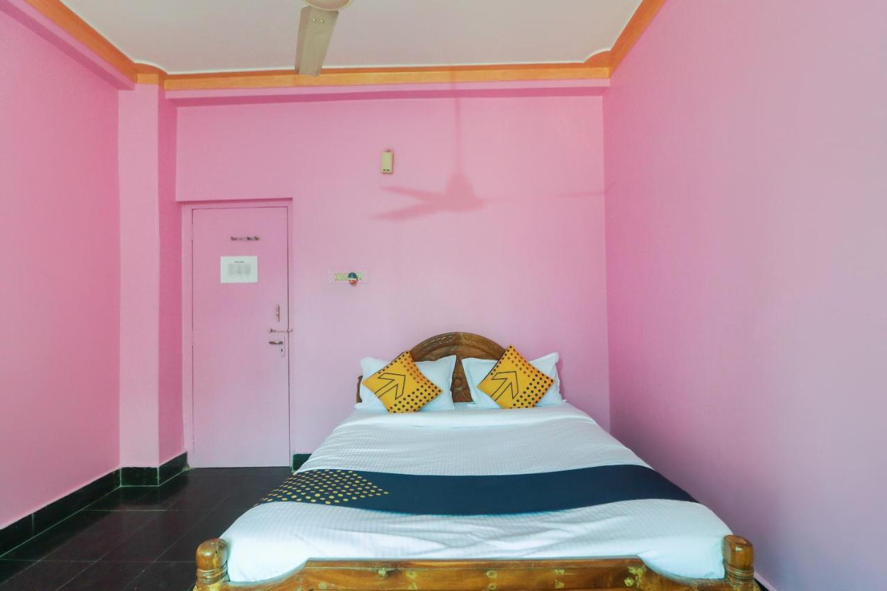 Spot On 65043 Hotel Kalinga Palace Kendrapara Екстер'єр фото
