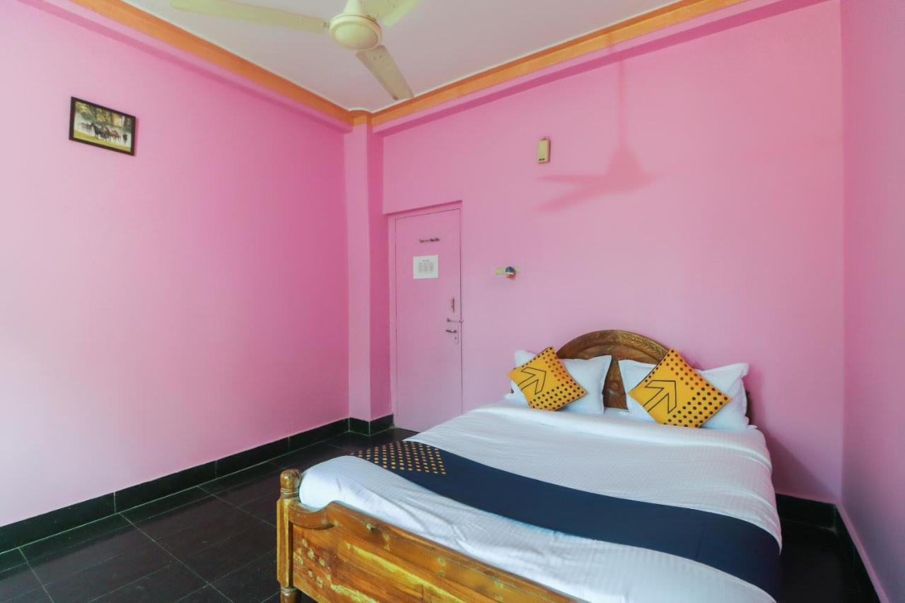 Spot On 65043 Hotel Kalinga Palace Kendrapara Екстер'єр фото