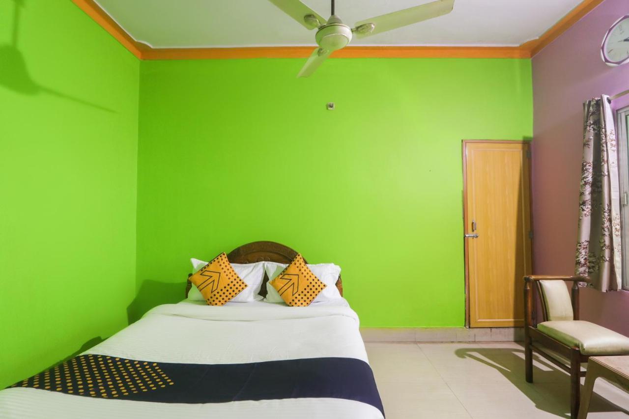 Spot On 65043 Hotel Kalinga Palace Kendrapara Екстер'єр фото
